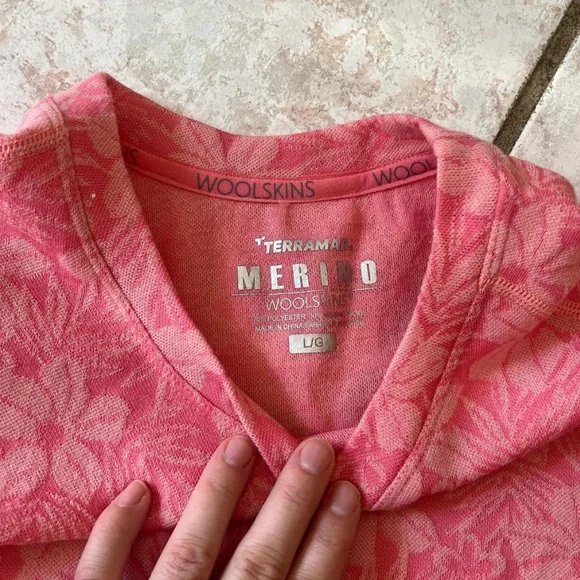 Merino wool athletic top - Picture 3 of 4